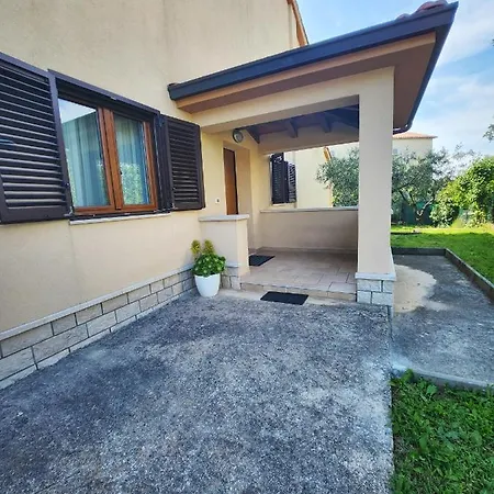 Draga 1695 아파트 *