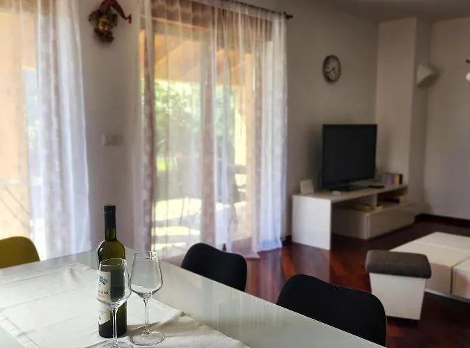 Draga 1695 Apartman *